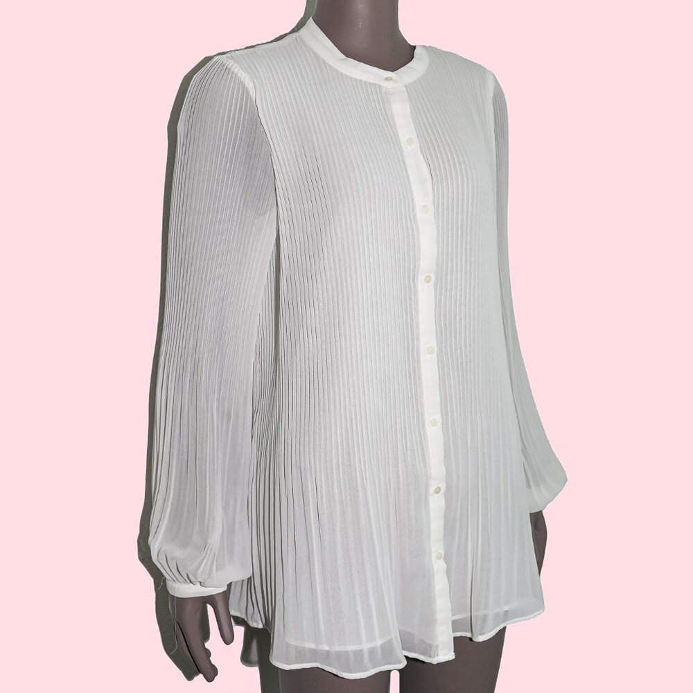 Zara White Pleated Button Down Pleated Blouse Size Medium Workwear‎ Office Top